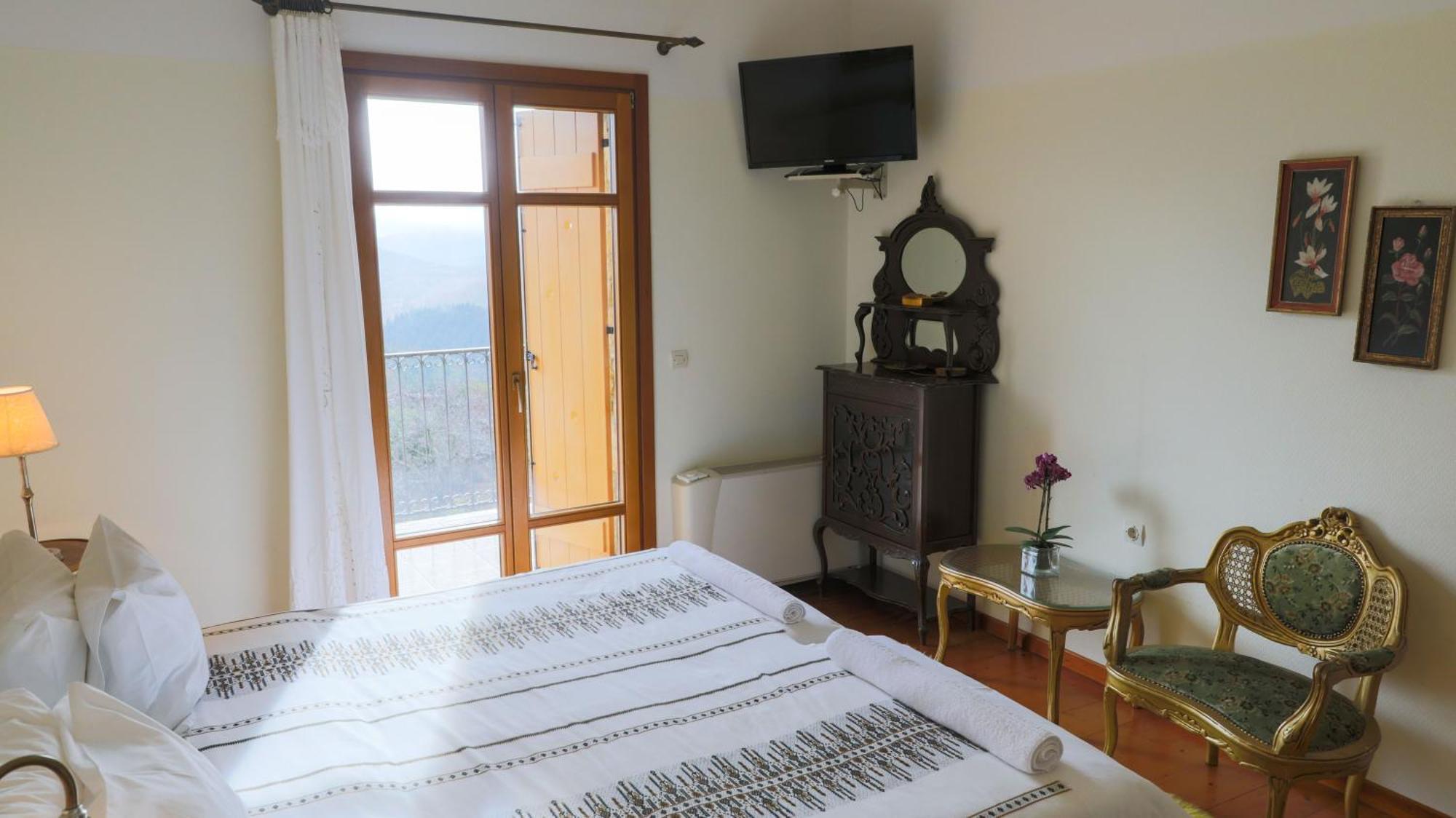 Hotel Papanikola Piána Buitenkant foto