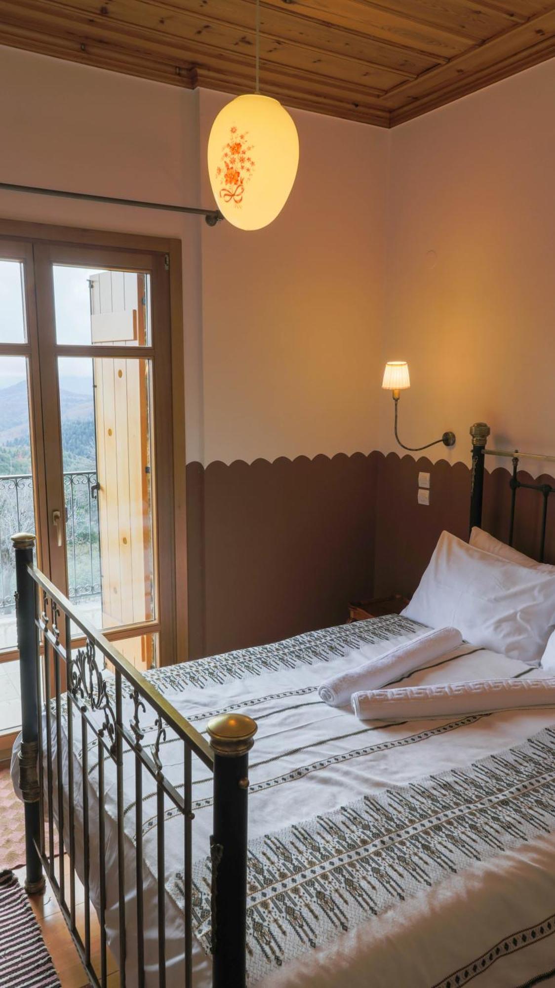 Hotel Papanikola Piána Buitenkant foto